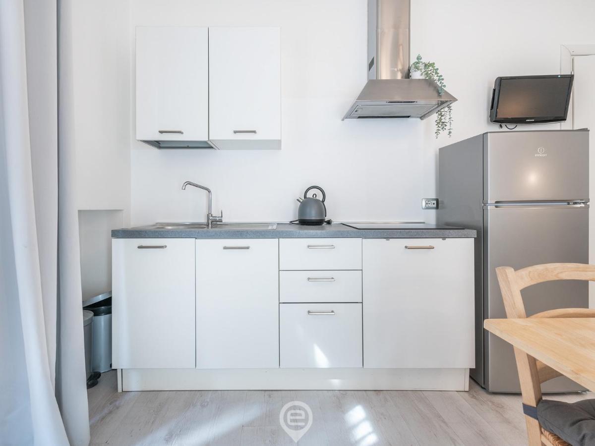 Garibaldi Central Apartment Каляри Екстериор снимка