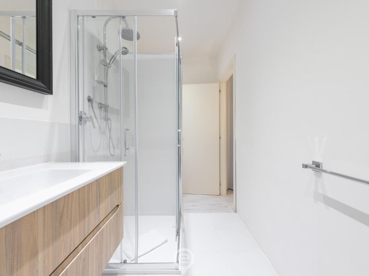 Garibaldi Central Apartment Каляри Екстериор снимка